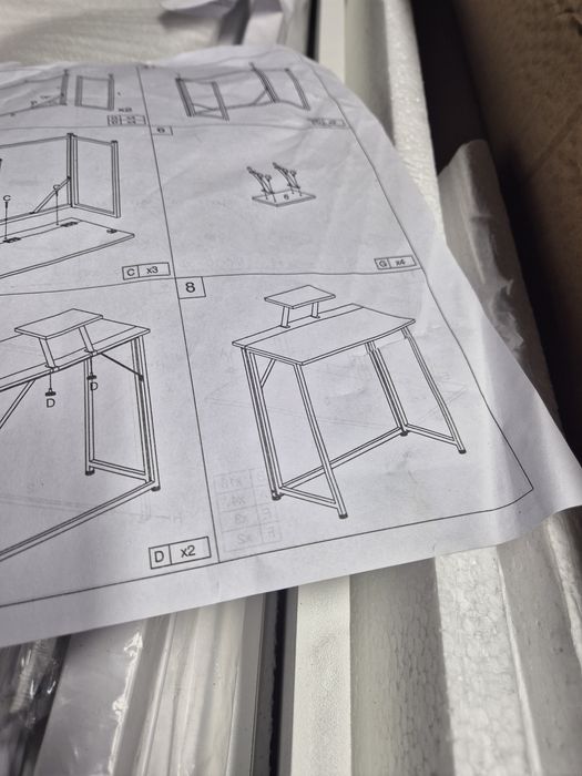 Практично Бяло Сгъваемо бюро с поставка