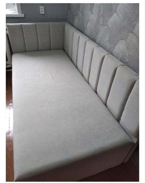 Детская кровать серый