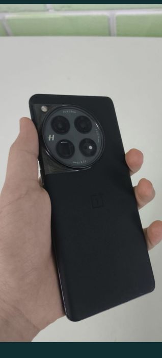 One Plus 12 256gb