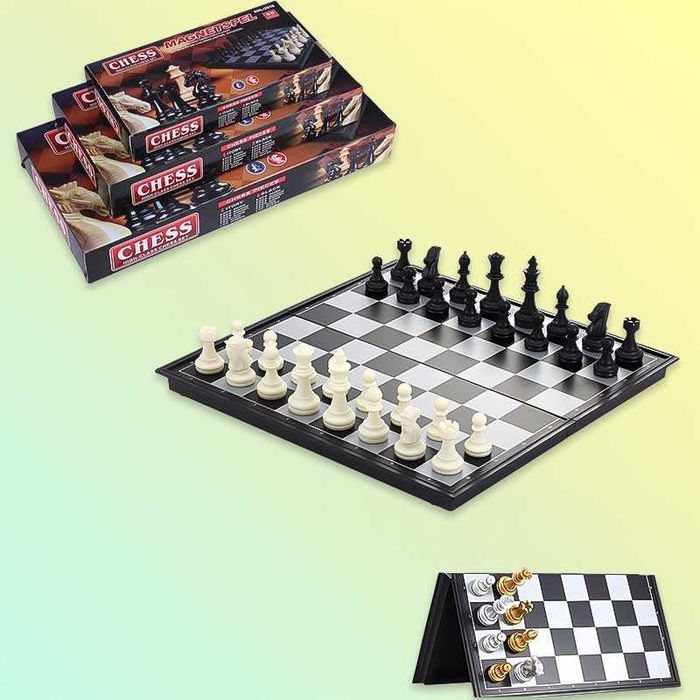 Шахматна игра с дъска 25×25 см и магнитни фигури