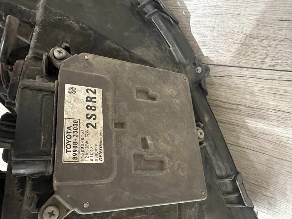 Фары на камри 70