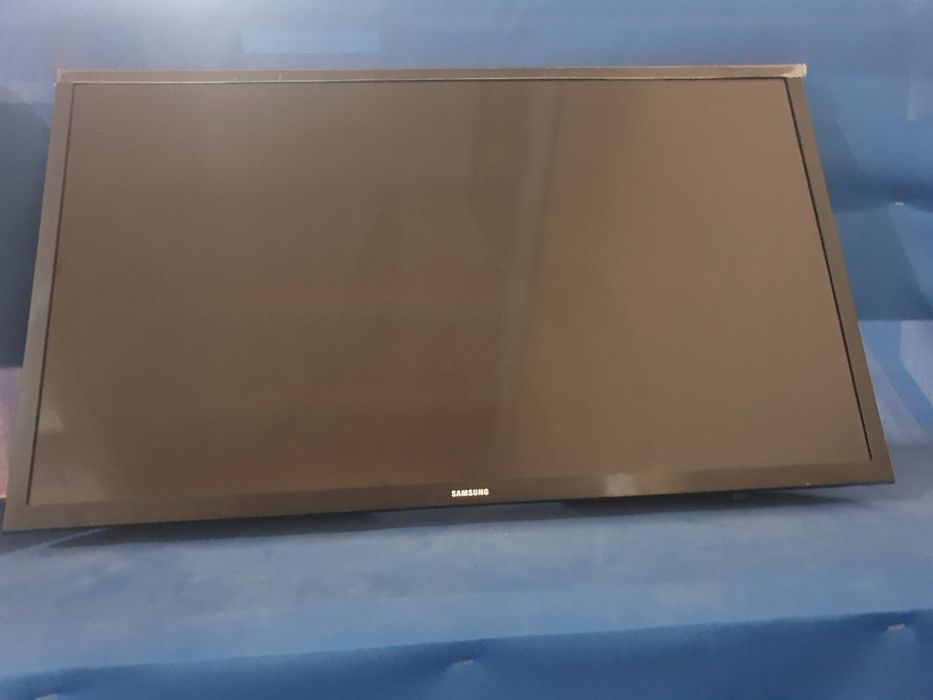 32 Samsung Original Tv sotiladi