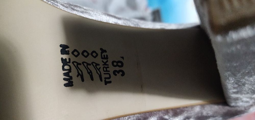 Pantofi de dama cu toc gros