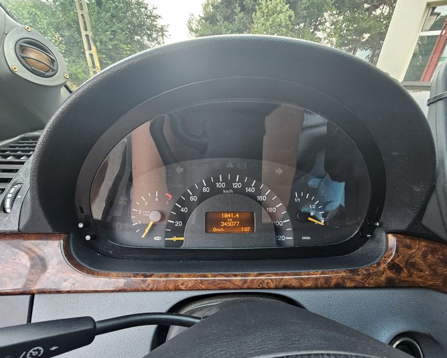 Mercedes-Benz Viano Business | 6 Locuri | RAR Proaspăt | Antifonat 3 Straturi | 2 Seturi Roti Complete