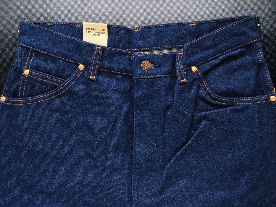 VINTAGE 1990 Made in U.S.A. LEVI'S® 557™ Levi's For Cowboys — W32 L39