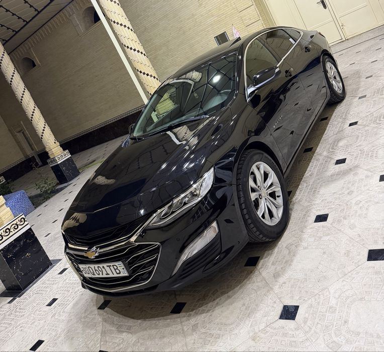 Malibu 2.4 primier+metan 17300$