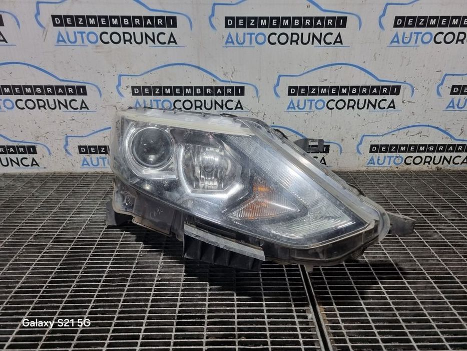 Far Dreapta Nissan Qashqai J11 2013 - 2017 SUV 4 Usi (1414) Cu lupă