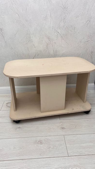 Журнальный столик б/у