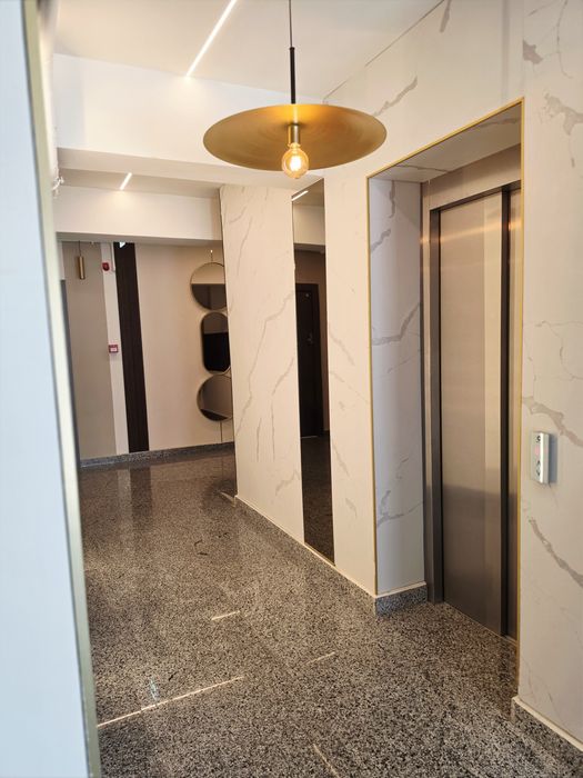 Apartament 2 camere, complet mobilat si utilat (suprafata utila 74 m²), 2 balcoane + spatiu suplimentar 6 m² (birou si dressing/spatiu de depozitare)