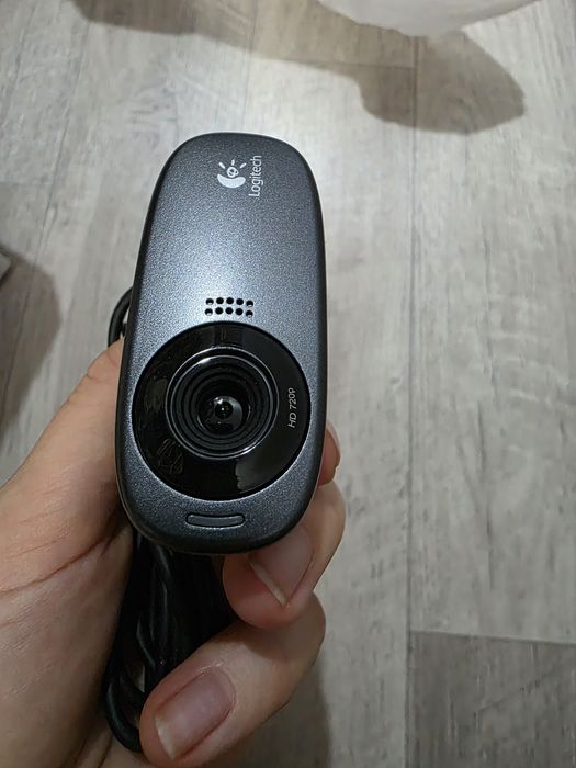 Веб-камера logitech новая