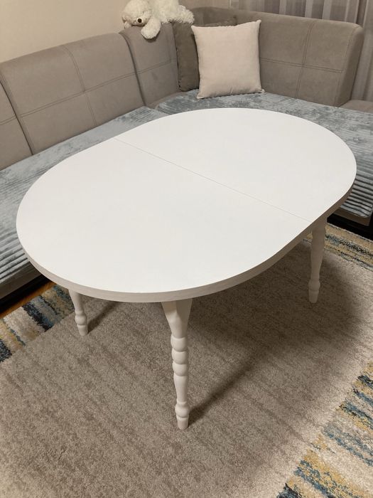 Трапезна маса за кухня или трапезария