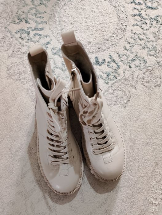 Продам зимние сапожки