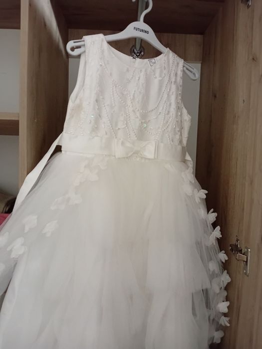 Продам платье на девочку