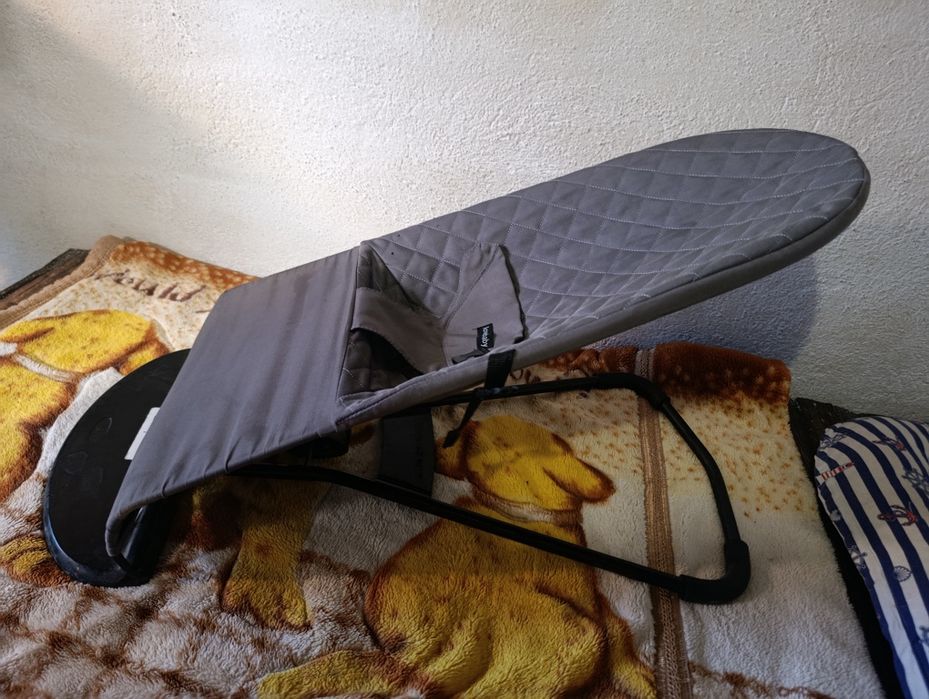 Продам  качалка коляска молокоотсос лампа