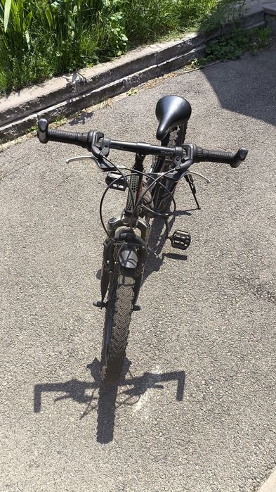 Велосипед черный, детский (10,5'')