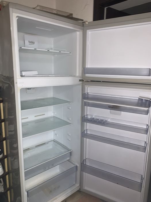 Frigider beko nou