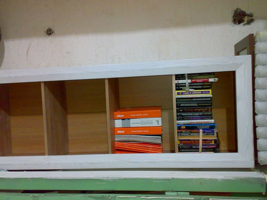 Продам шкаф,книжный шкаф.