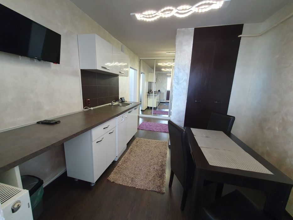Regim hotelier închiriez 2 apt  cu 1 si 2 camere