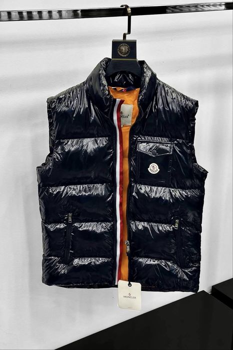 Мъжка грейка/елек Moncler