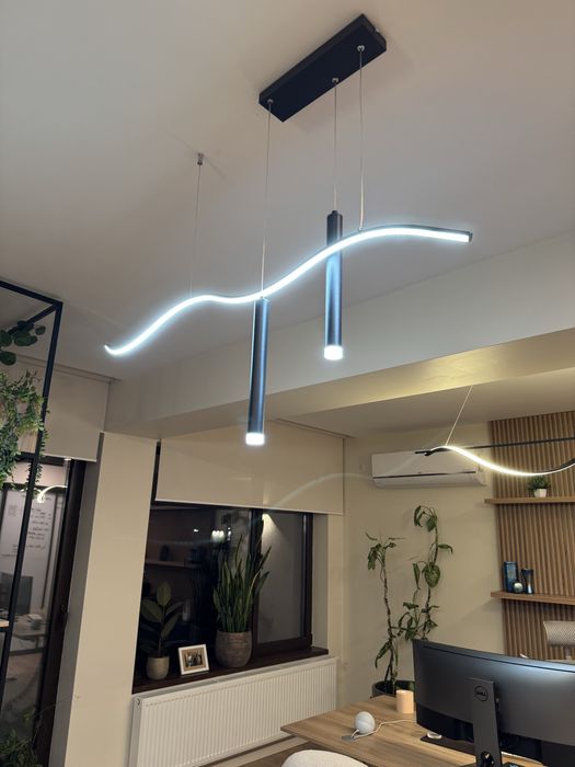 Lustra LED cu lumina alba