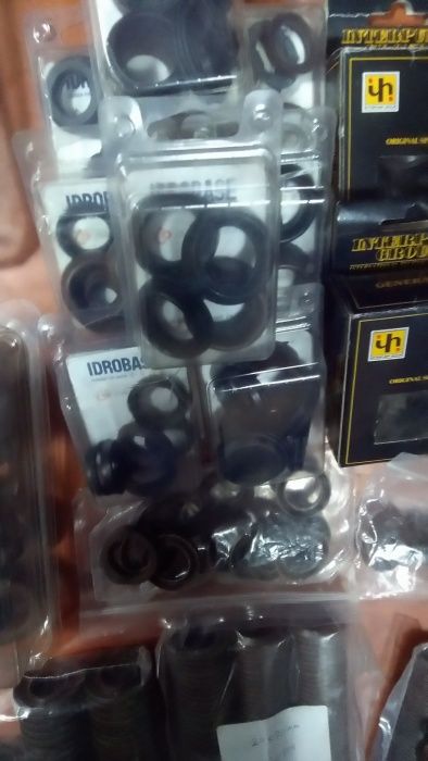 Уплътнители за водоструйки INTERPUMP, AR,Howk