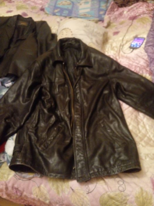 Продам кожаную куртку