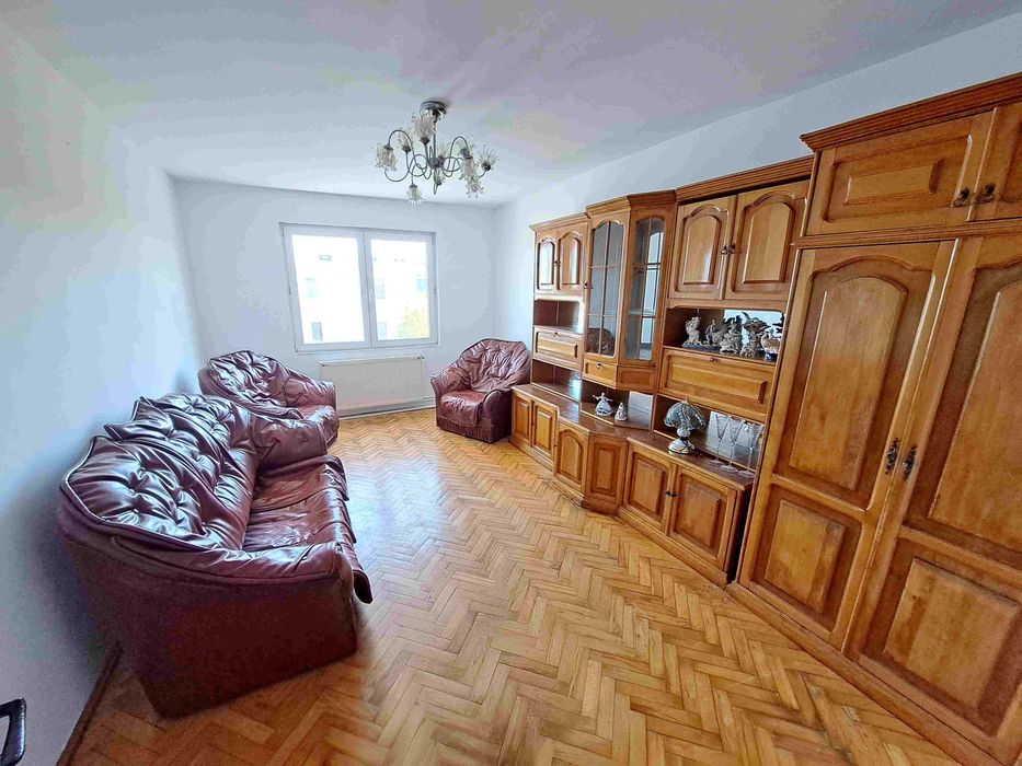 Vand apartament 3 camere, Tg. Mures, Rozmarinului