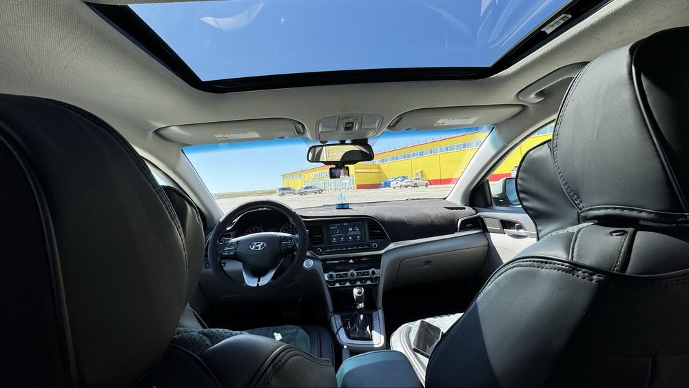 Машина Хюндай Элантра