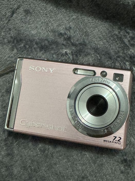Sony Cyber-shot DSC-W80