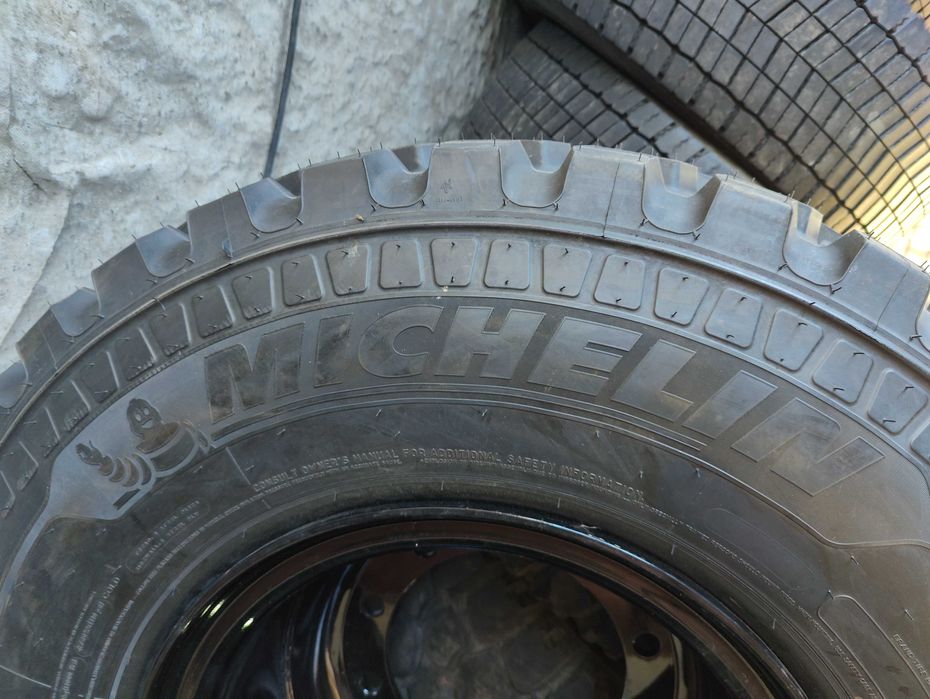 1 Нова джанта 10.00V-20 с гума 365/85R20 Michelin X Force ZL 164K DOT2524 M+S POR RADIAL TL TT