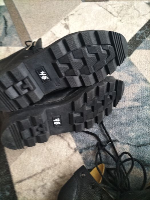 Продам обувь мужские берцы