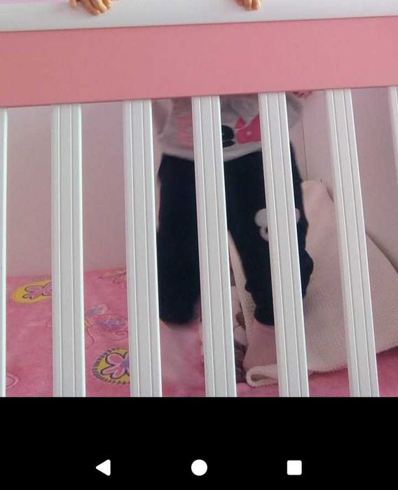 Детска кошетка, която се монтира и като бюро цена 170лв.