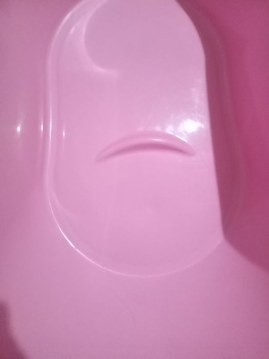 Лпродается детская ванночка на фото