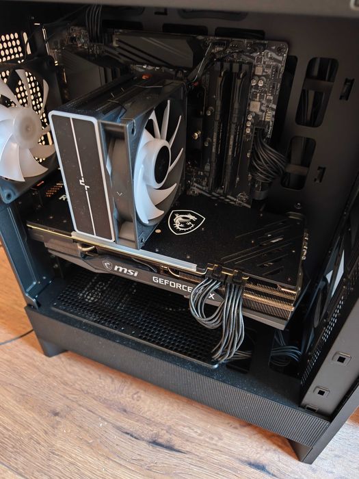 Компютър Ryzen 5600, RTX 3070, 32GB, 1TB