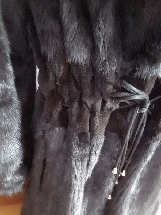 Красивая Норковая шуба