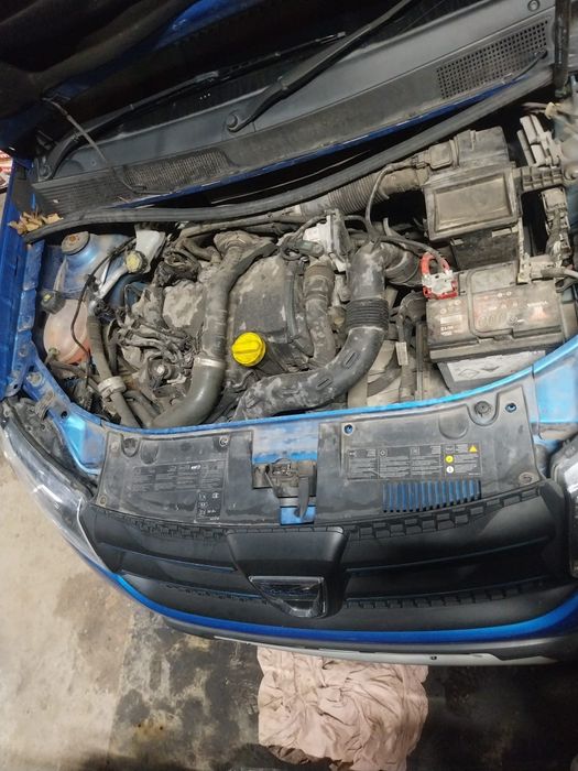 Dezmembrez Dacia Sandero an 2014 1.5dci 66KW 90CP