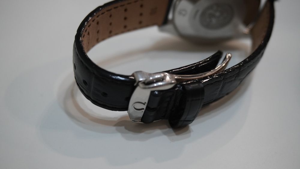 Наручные швейцарские часы Omega Speedmaster Reduced