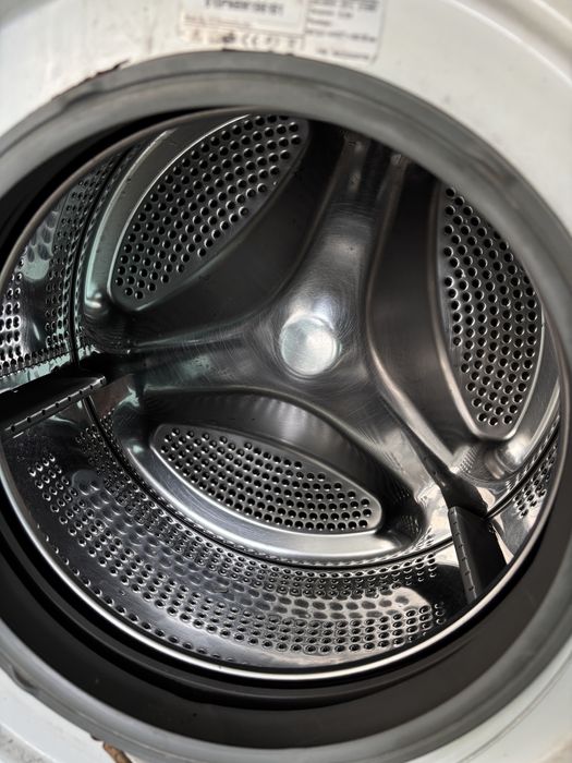 Продам стиралку в хорошом состоянии