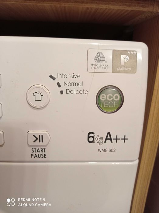 Пералня Indesit на части
