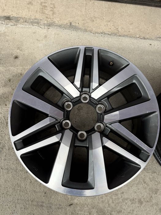 2 броя джанти Toyota 18 land Cruiser/Hilux