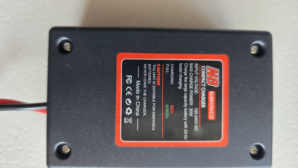 Зарядно за батерии NiMH/NiCD 2-8s, Rqiurpn, Смарт, 20W, 1A/2A, Черно.