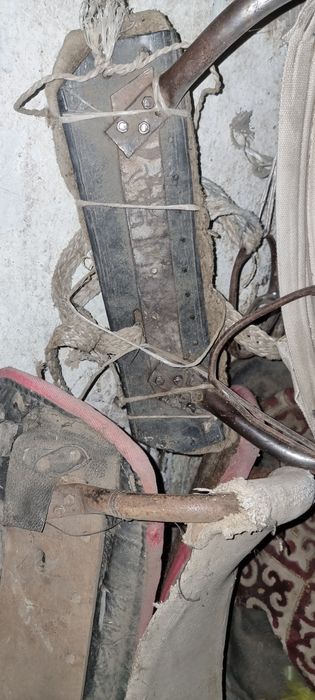 Седло два  штуки Красное продано