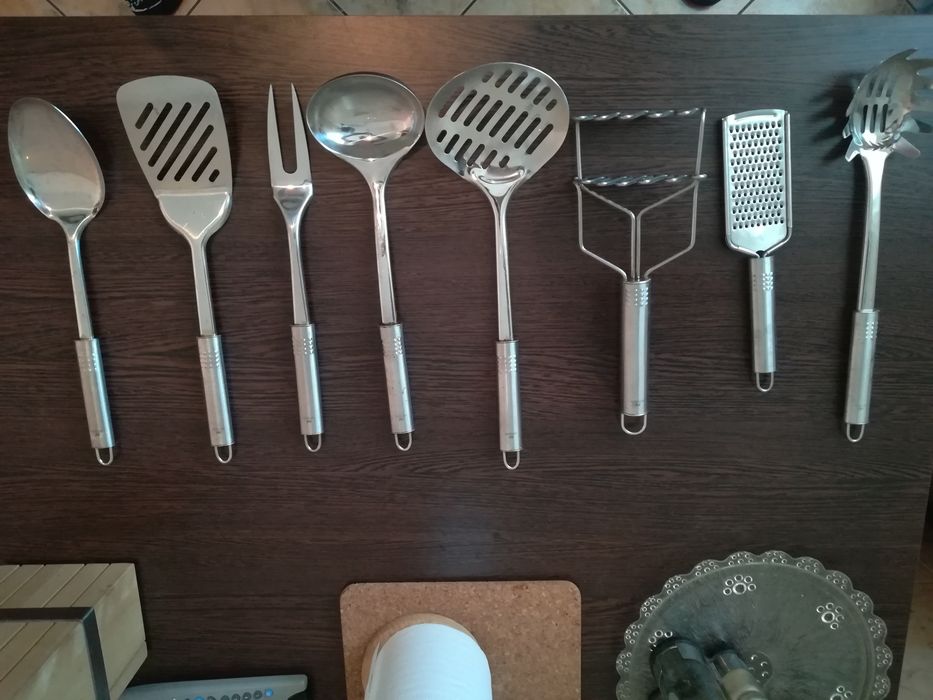 Set ustensile bucatarie