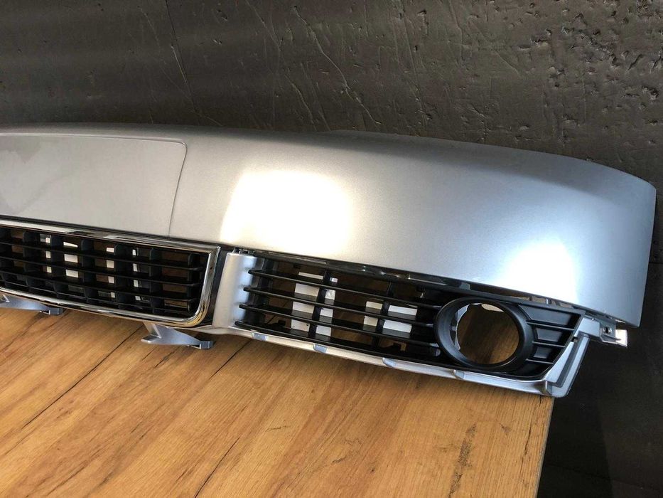 Bara Fata Cu Toate Grilele Audi A4 B6 An 2000-2004 (LY7W (Gri))