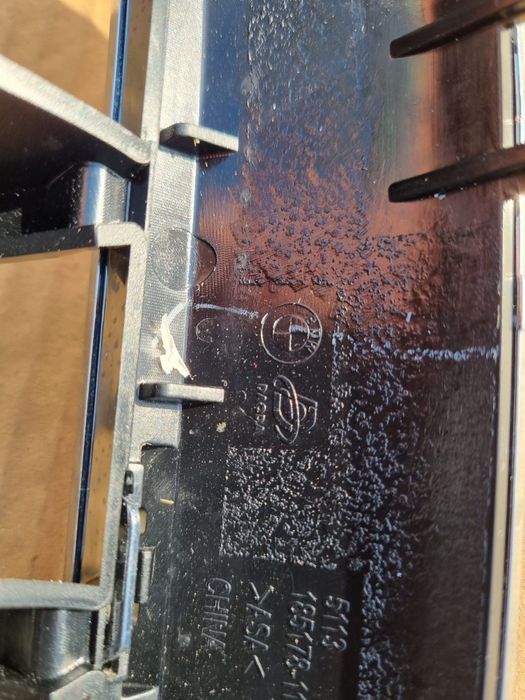 Grila centrala originala bmw seria 5 G30 G31 Lci facelift