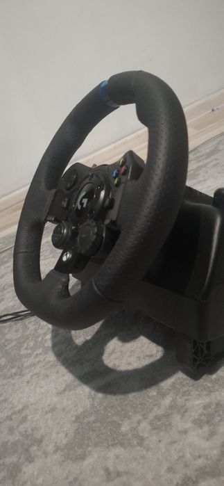 Gaming wheel Logitech g923
