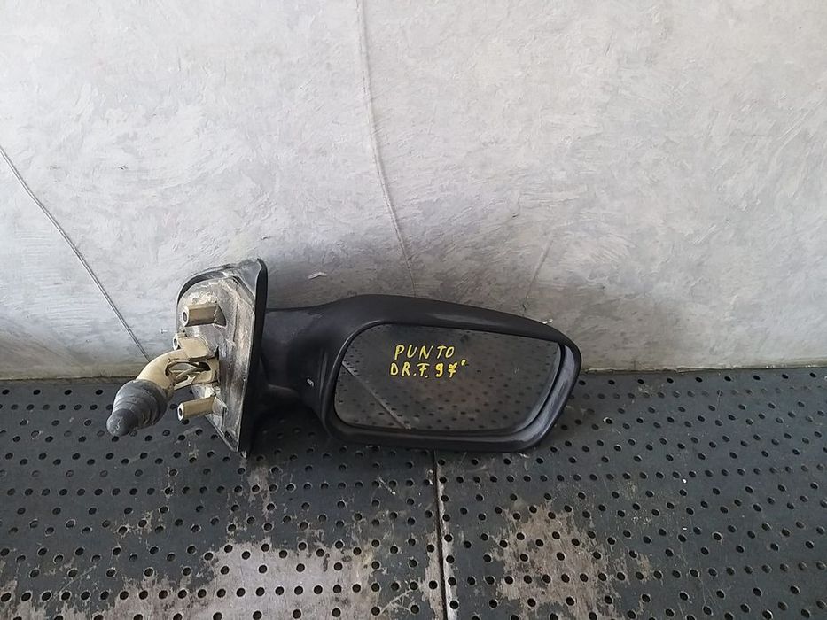 Oglinda manuala dreapta fiat punto 176 01704333601