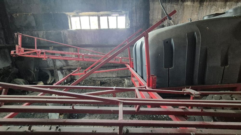 Опрыскиватель прицепной