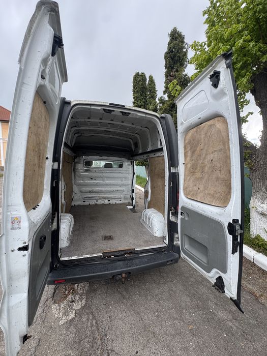 Opel Vivaro, Renault Trafic , Model inalt