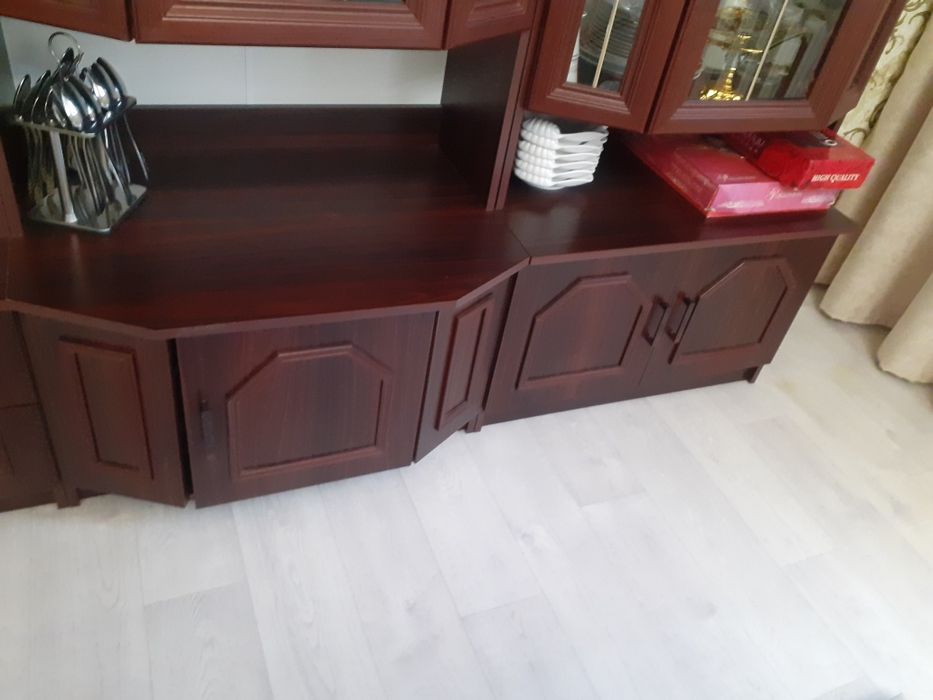 Стенка  очен хорошое состояние